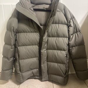 Lululemon Men's Wunder Puff 600-Down-
Fill Jacket XL